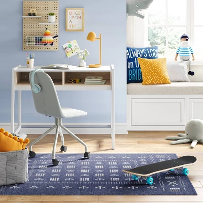 Vintage Kids' Rug - Pillowfort™ 3 Vintage Kids' Rug - Pillowfort™