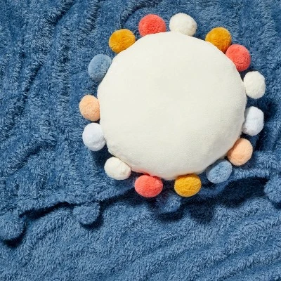 Holiday Gift Kids' Pillow And Throw Set Green - Pillowfort™ 4 Holiday Gift Kids' Pillow And Throw Set Green - Pillowfort™ - Image 2