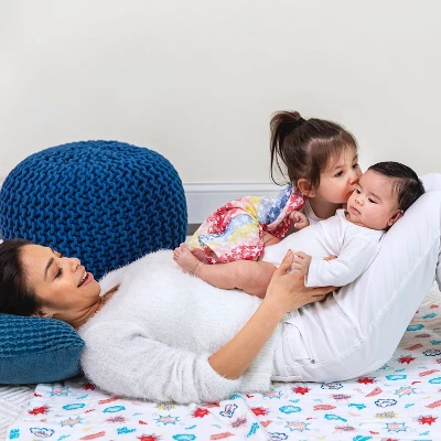 Aden + Anais Essentials Wonder Woman Single Power Pop Swaddle Blanket 3 Aden + Anais Essentials Wonder Woman Single Power Pop Swaddle Blanket